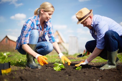 Payment and cancellation policy for garden work